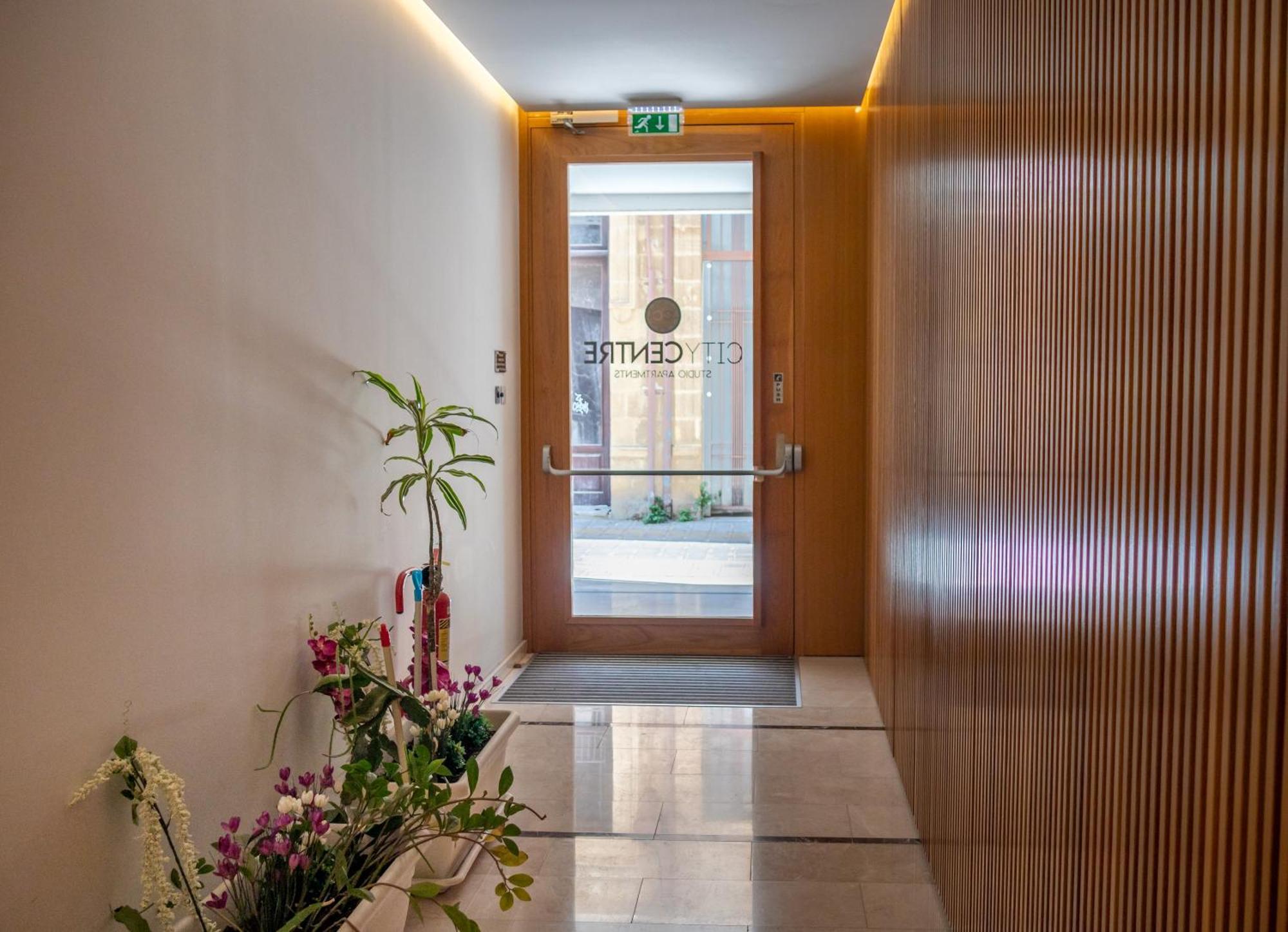 City Centre Studio Apartments Nicósia Exterior foto